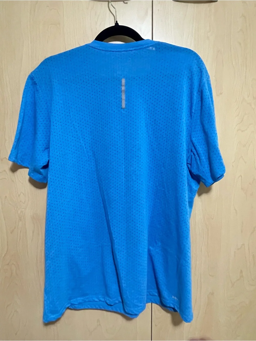 Nike Dri-Fit Women’s Blue Performance V-Neck Tee with White Reflective Accents - Picture 8 of 8